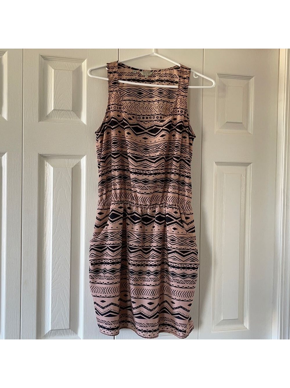 Guess Dress Size S🥰🥰